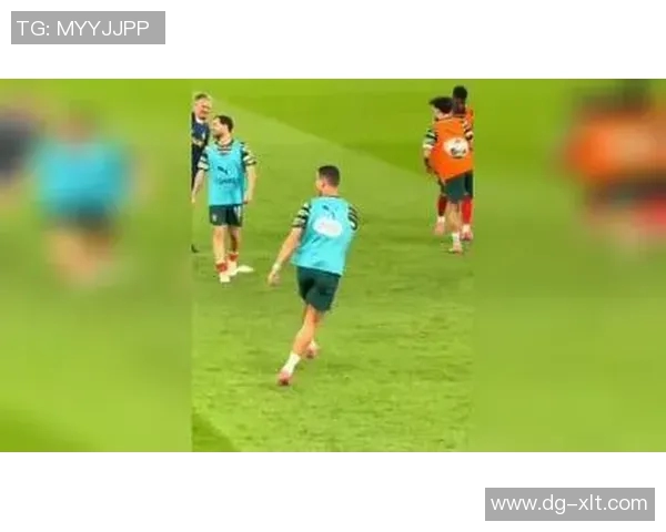 足球明星高空停球技巧揭秘如何在比赛中轻松掌控球权与节奏 足球明星高空停球技巧揭秘如何在比赛中轻松掌控球权与节奏